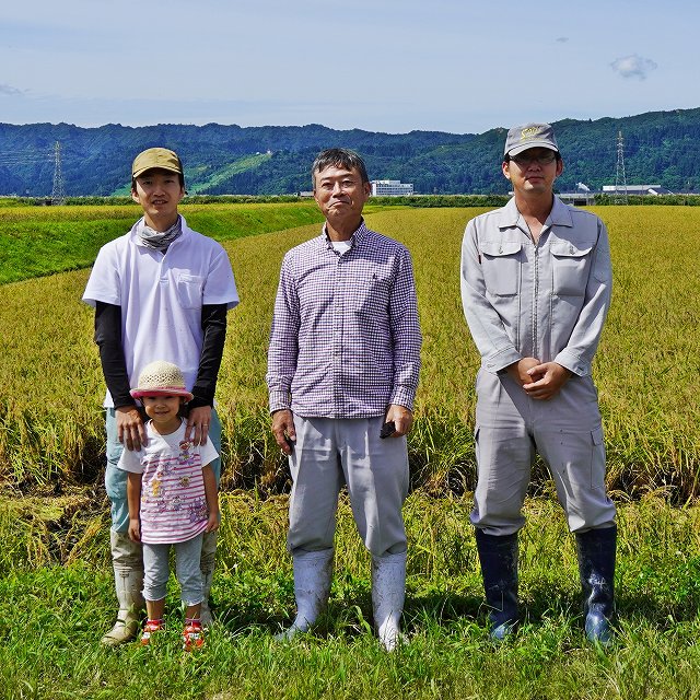 私たち「りざえもん農場」は、魚沼で美味しい米づくりに励んでいます